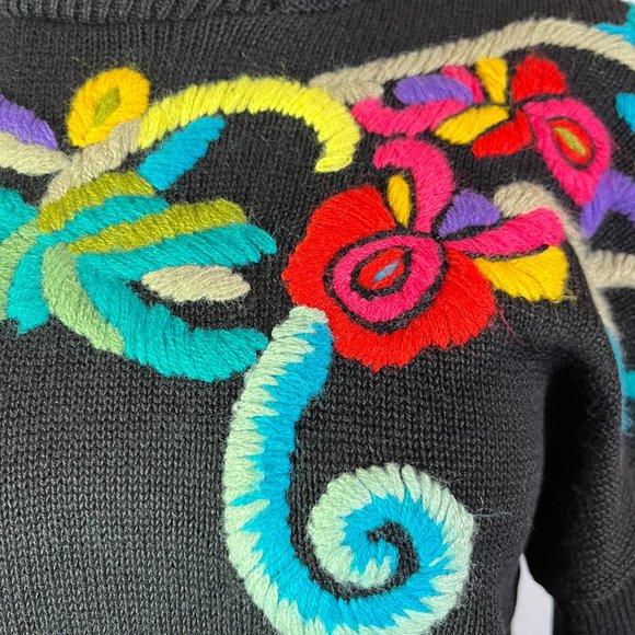 Vintage Maurada Size M Black Pullover Sweater Embroidered Colorful - Picture 3 of 11